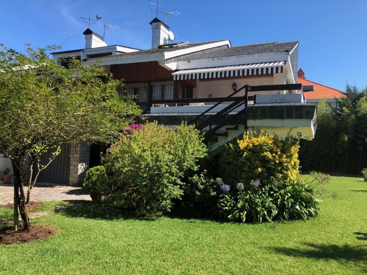 Chalet Al Lado De La Playa Con Piscina Privada, Jardin Y Barbacoa, Fronton, 6 Habitaciones 라레도 외부 사진